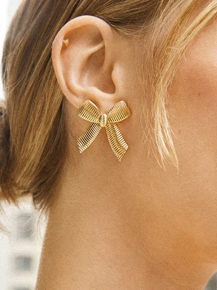 18K Gold Non-Tarnish Bow Earrings