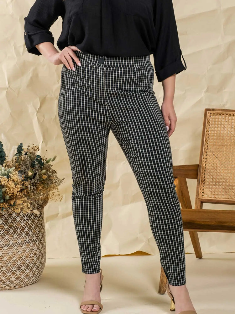 Checkered Straight Pant Plus