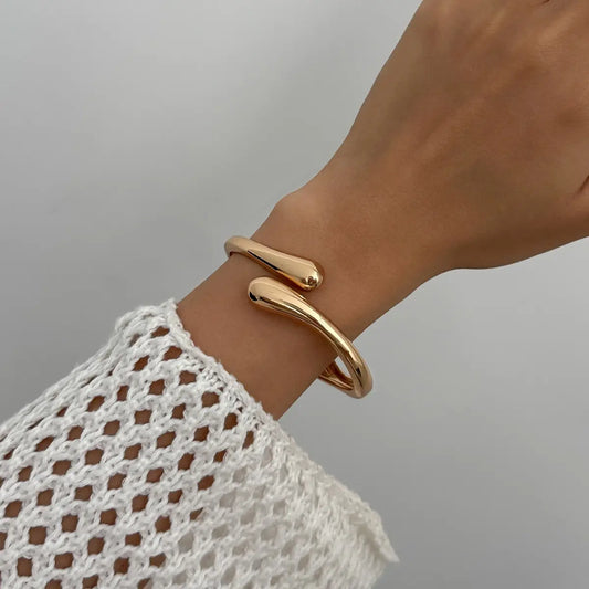 The Celeste Teardrop Cuff - Gold