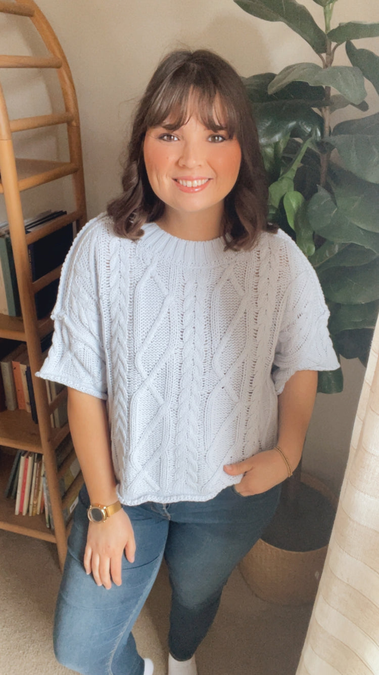 Round Neck Short Sleeve Knit